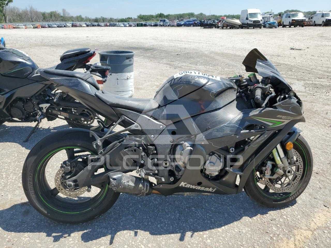 2016 Kawasaki NinjaZX VIN: JKAZXCS10GA003750 from the USA - PLC Group