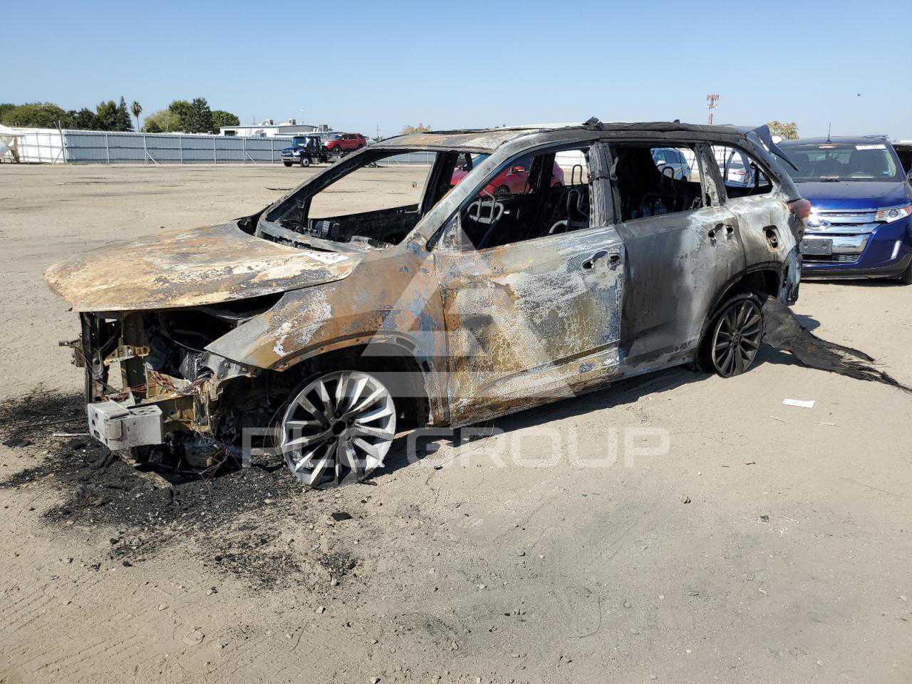 2019 Toyota Highlander VIN: 5TDJZRFH2KS621882 из США - PLC Group