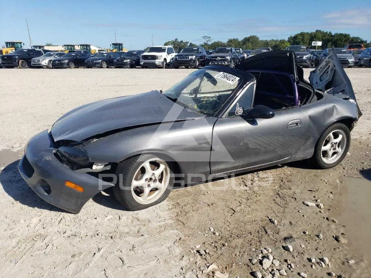 2000 Mazda MX-5 VIN: JM1NB3535Y0147804 from the USA - PLC Group