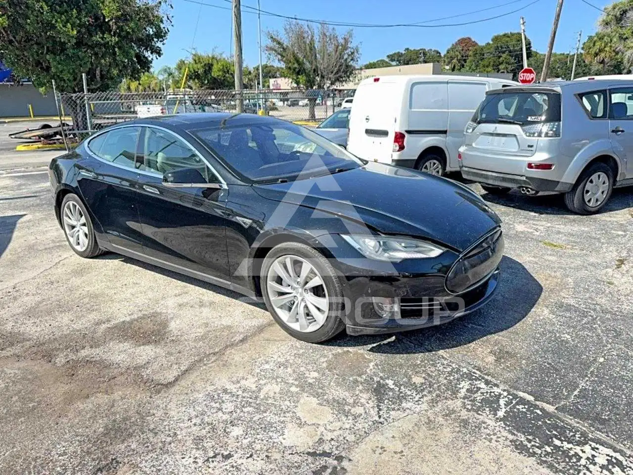 2014 Tesla Model S VIN: 5YJSA1H1XEFP66125 из США - PLC Group