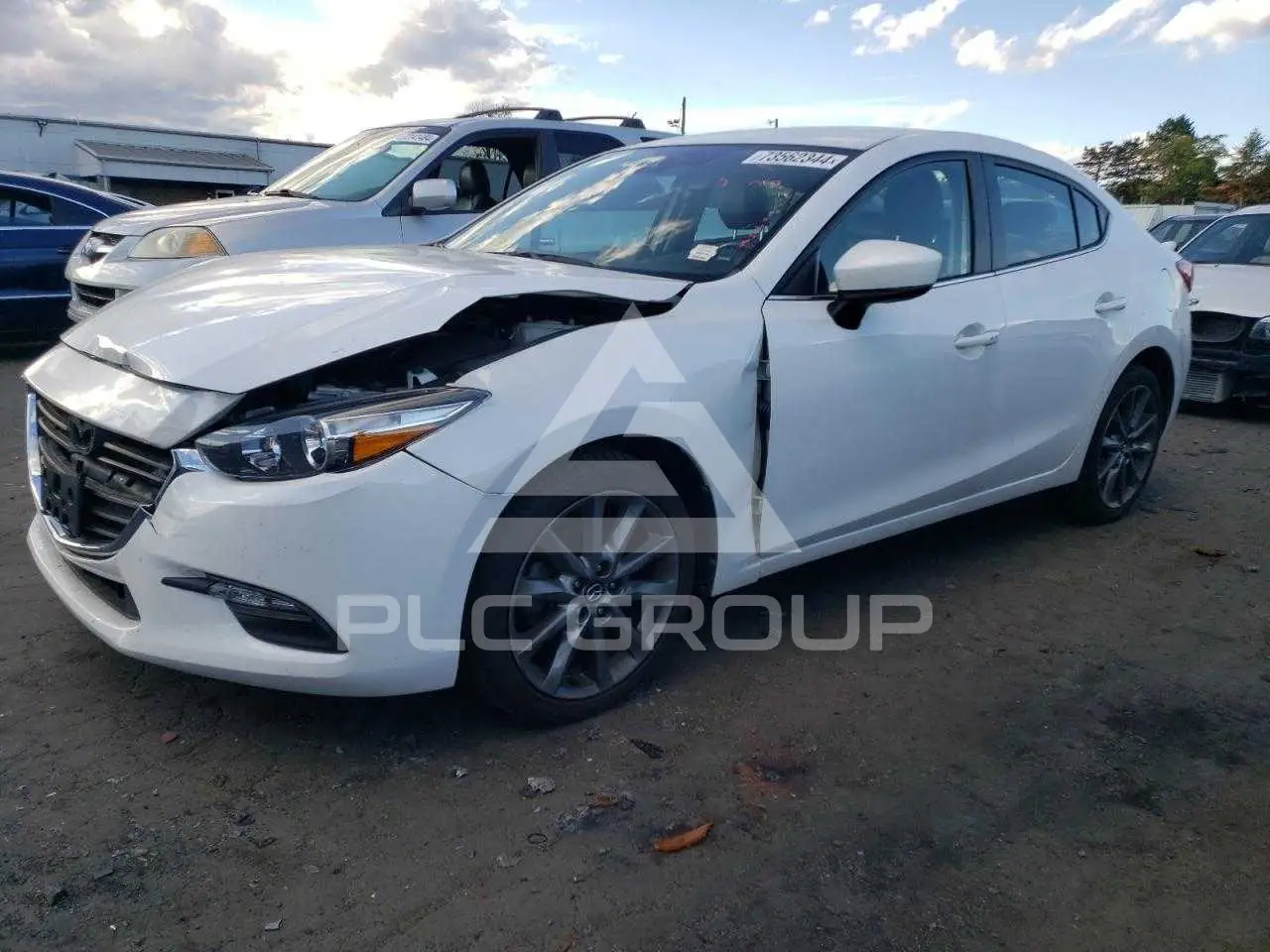 2018 Mazda 3 VIN: 3MZBN1V33JM198667 з США - PLC Group
