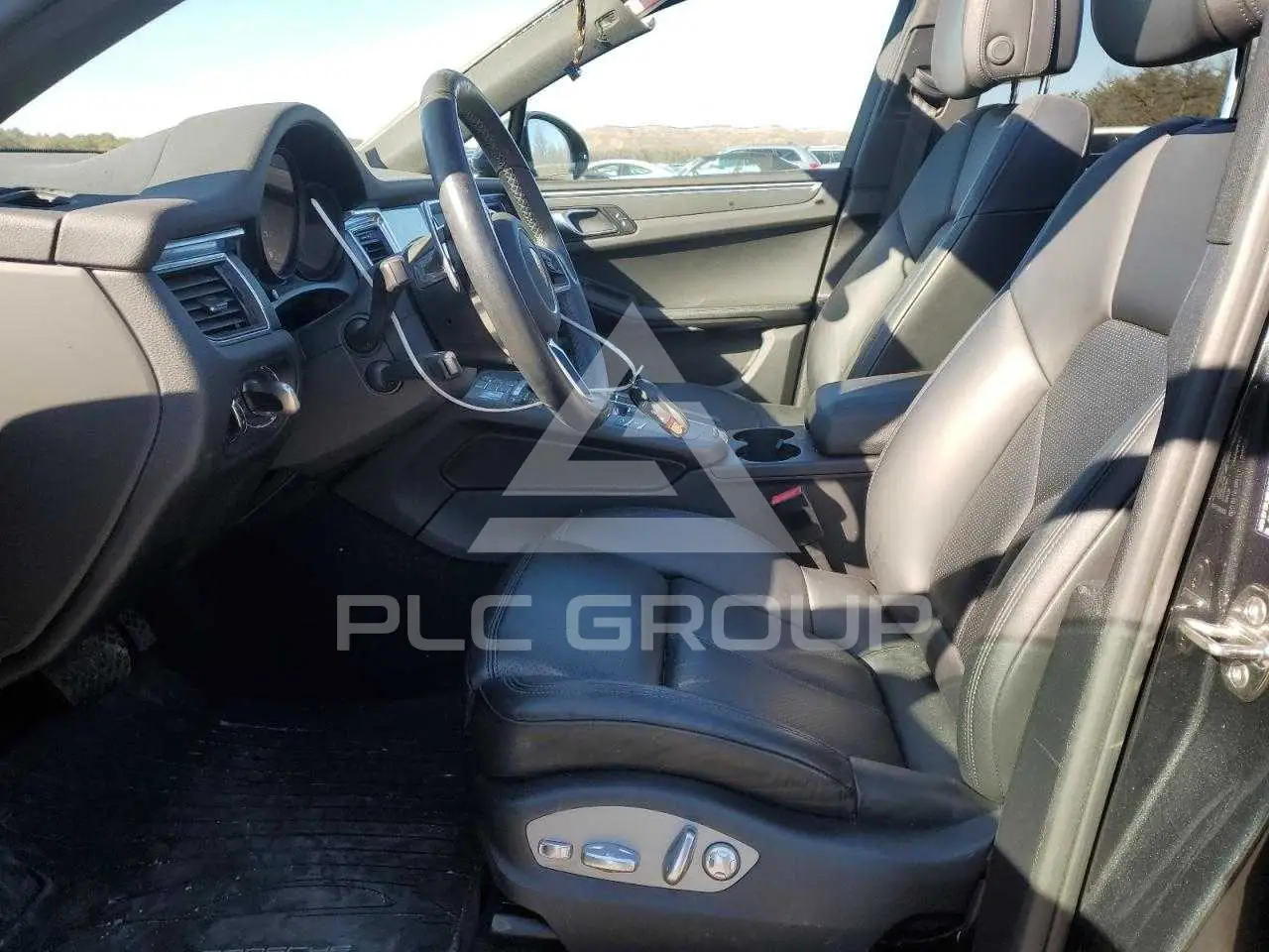 2018 Porsche MACAN VIN: WP1AA2A52JLB19755 из США - PLC Group