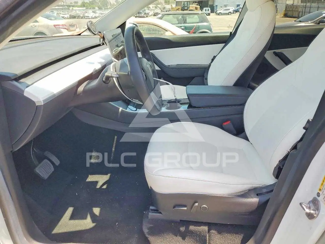 2021 Tesla Model Y VIN: 5YJYGDEE3MF090052 з США - PLC Group