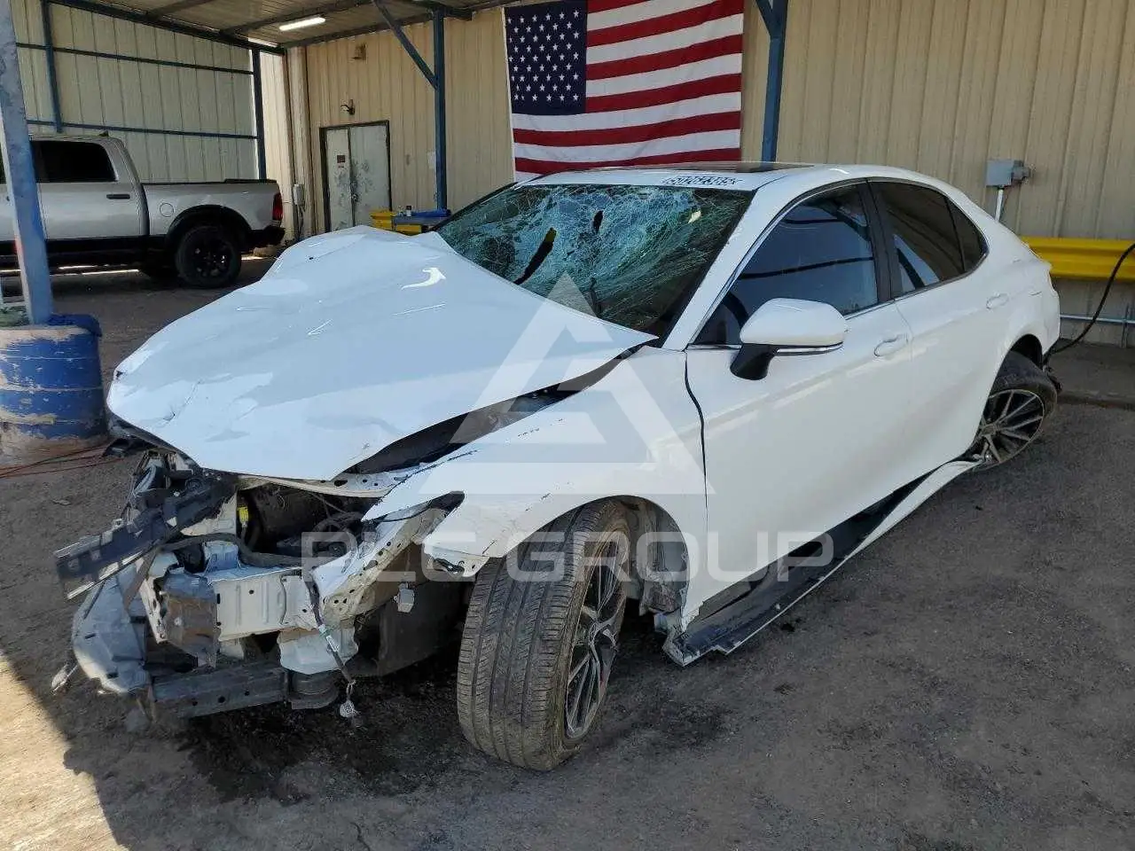 2021 Toyota CAMRY VIN: 4T1T11AK8MU544868 из США - PLC Group