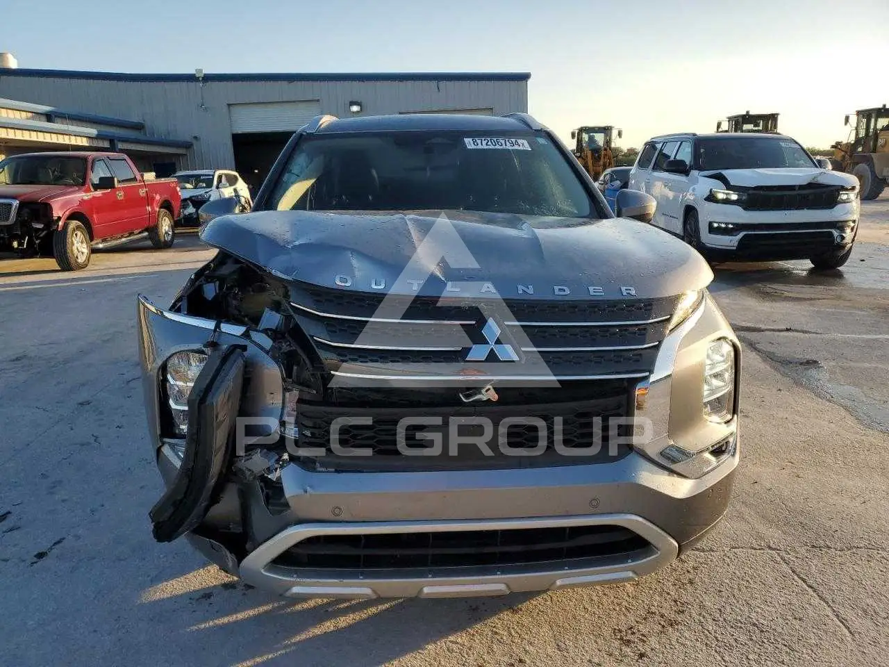 2022 Mitsubishi OUTLANDER VIN: JA4J3VA87NZ087227 з США - PLC Group