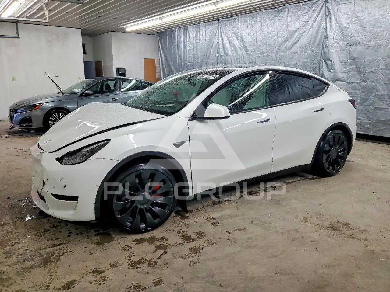 2022 Tesla Model Y VIN: 7SAYGDEF8NF530375 из США - PLC Group