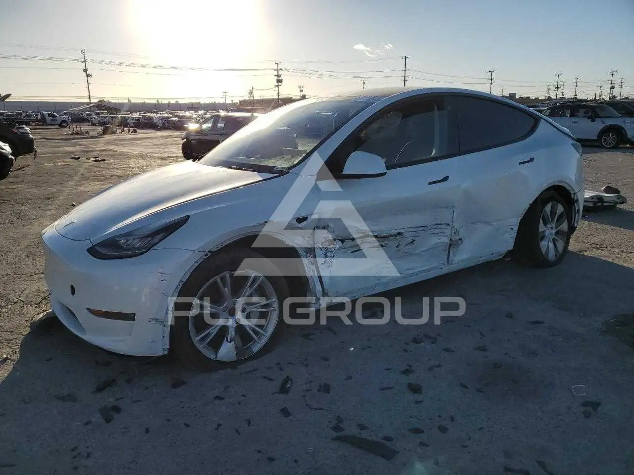 2023 Tesla Model Y VIN: 7SAYGDEE9PA113788 з США - PLC Group