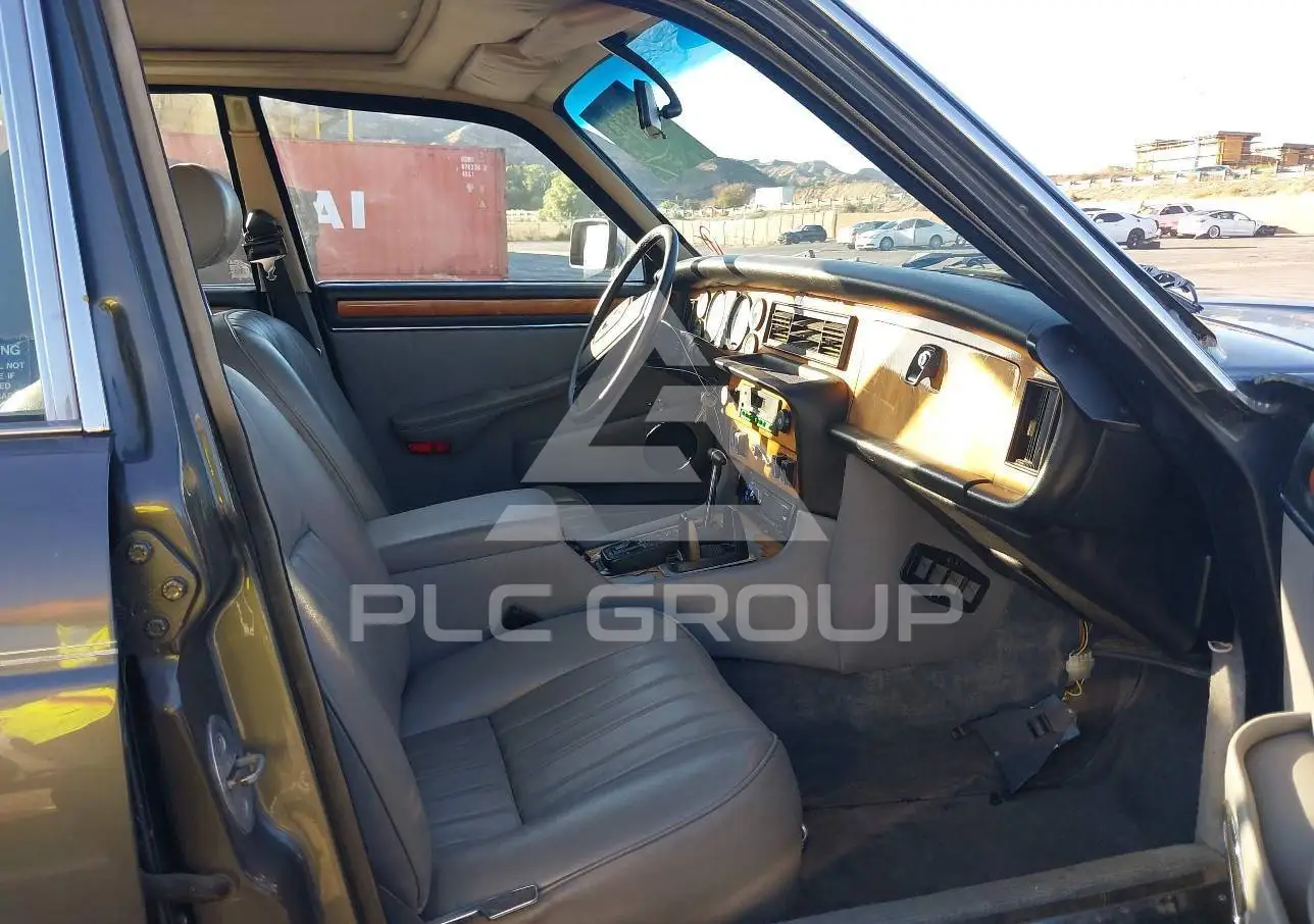 1987 Jaguar XJ VIN: SAJCL1246HC470166 з США - PLC Group