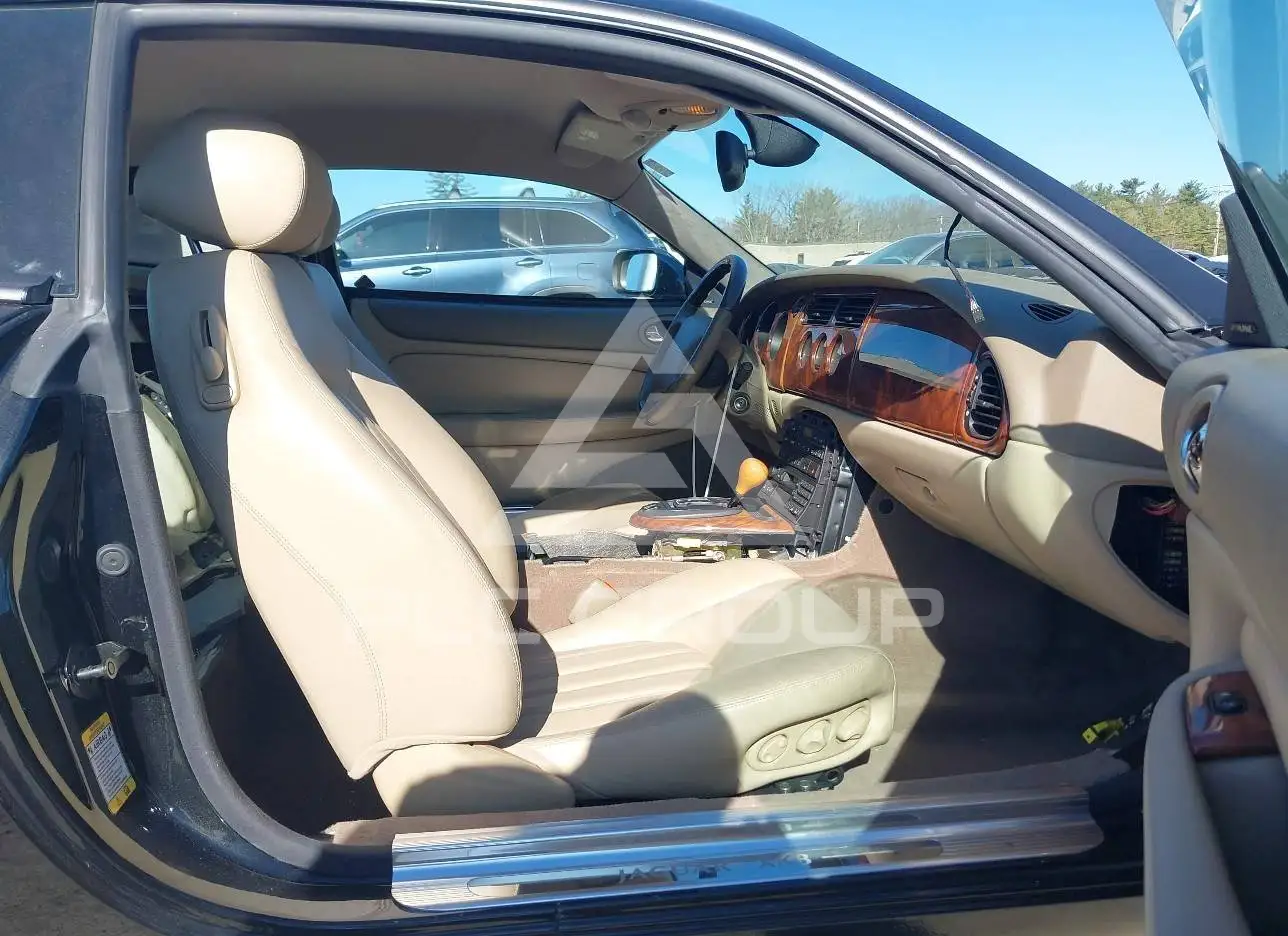 2002 Jaguar XK8 VIN: SAJDA41C92NA28985 из США - PLC Group