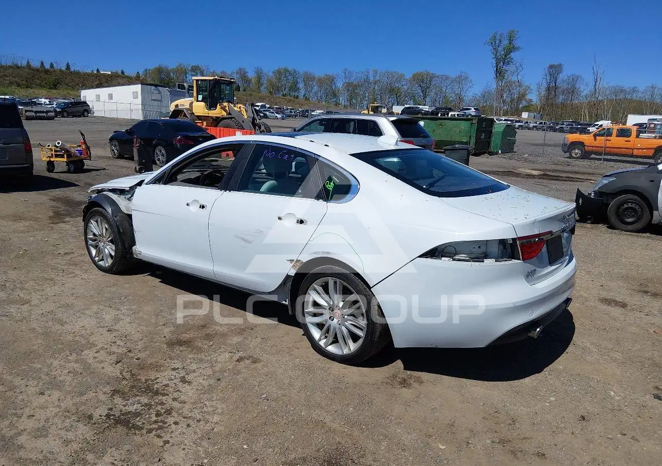 2016 Jaguar XF VIN: SAJBK4BVXGCY12970 из США - PLC Group