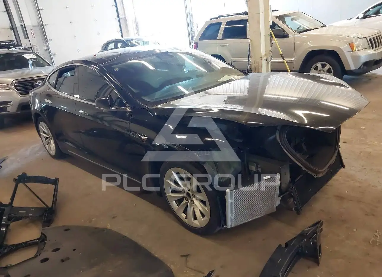 2017 Tesla Model S VIN: 5YJSA1E11HF184410 з США - PLC Group