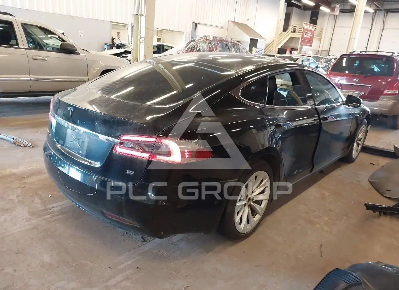2017 Tesla Model S VIN: 5YJSA1E11HF184410 з США - PLC Group
