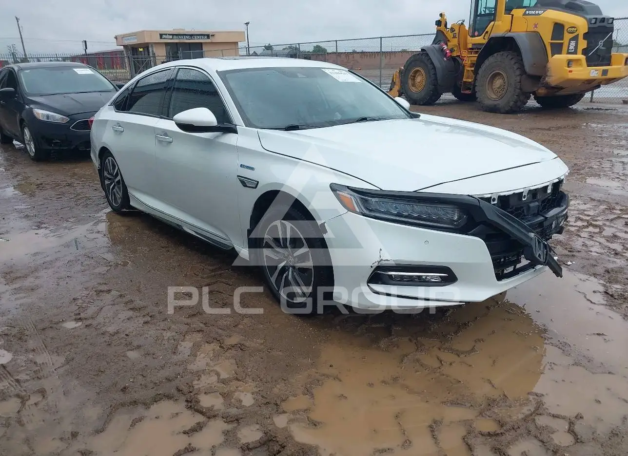 よしと 2018 Honda Accord VIN: 1HGCV3F94JA012834 из США - PLC Group