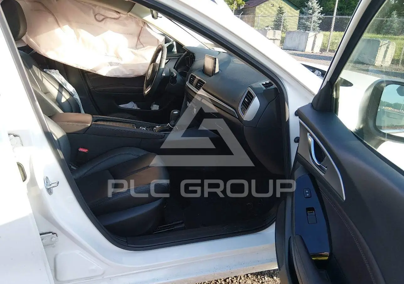 2018 Mazda 3 VIN: 3MZBN1L34JM213664 из США - PLC Group