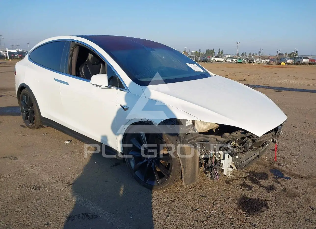 2019 Tesla Model X VIN: 5YJXCAE23KF202437 з США - PLC Group