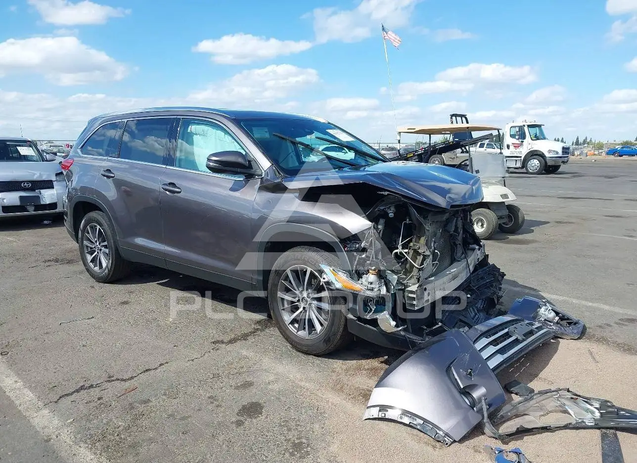 2019 Toyota Highlander VIN: 5TDKZRFH9KS560471 из США - PLC Group