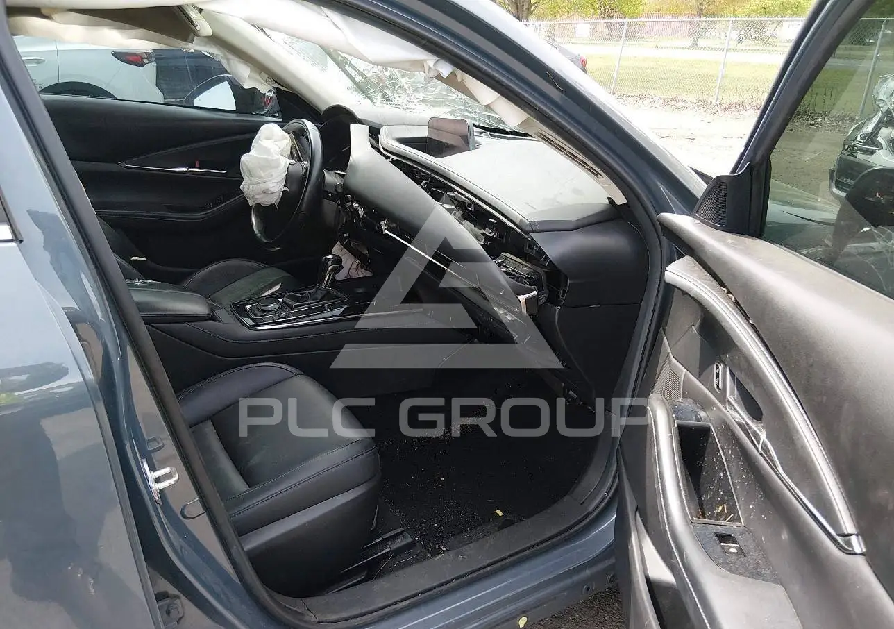 2021 Mazda CX-30 VIN: 3MVDMBAY0MM300435 из США - PLC Group