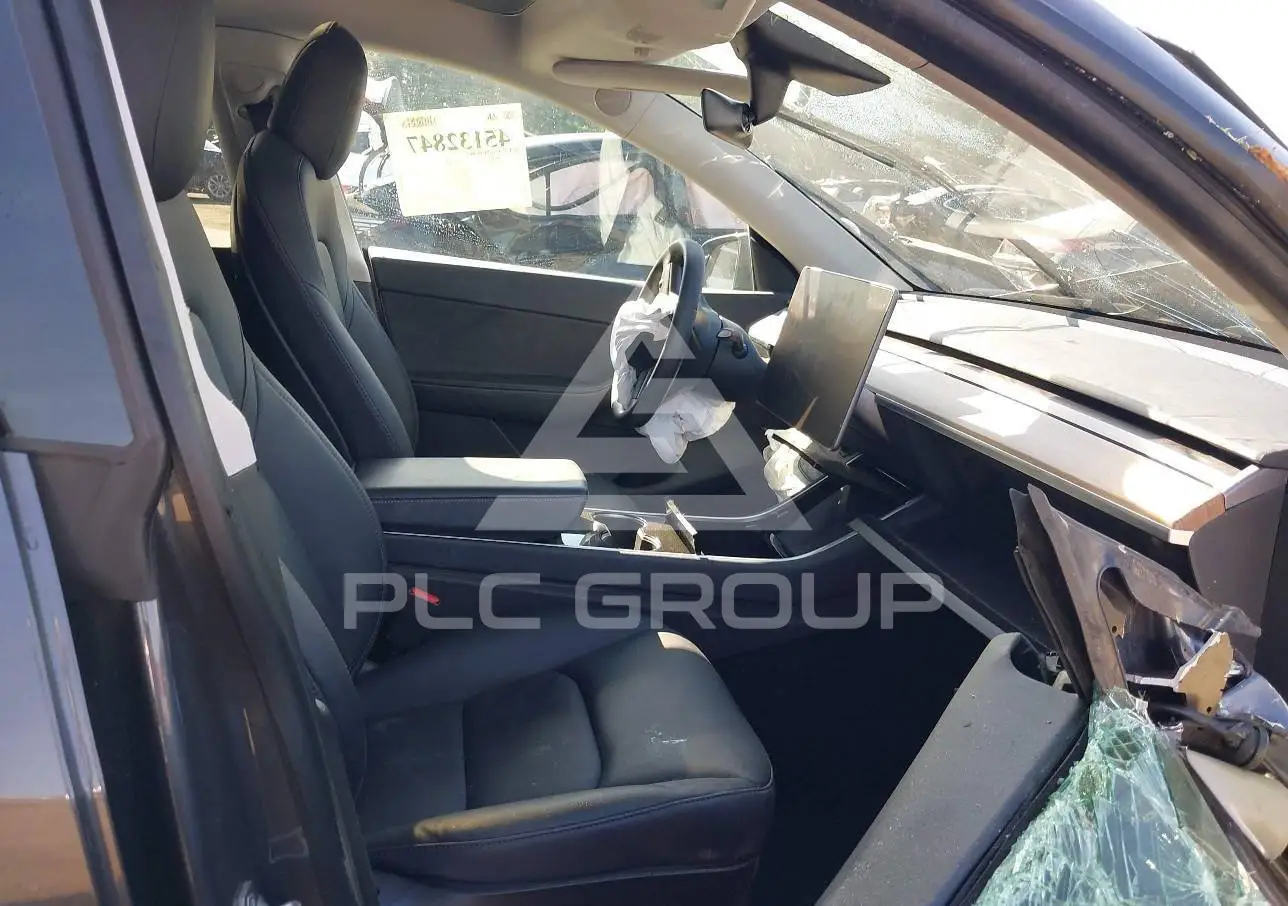 2021 Tesla Model Y VIN: 5YJYGDEE2MF069841 з США - PLC Group