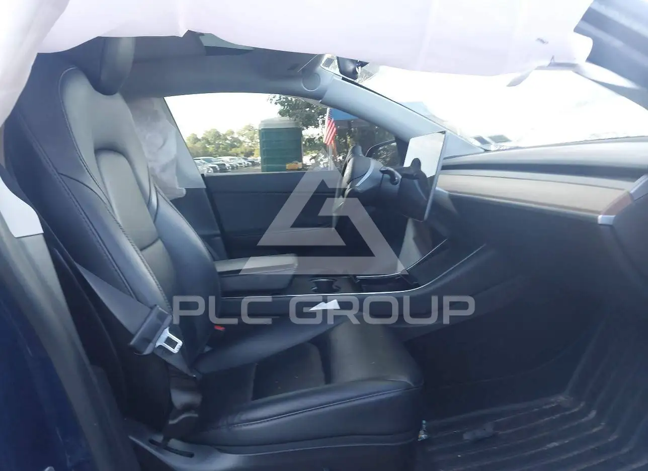 2021 Tesla Model Y VIN: 5YJYGDEE6MF084889 з США - PLC Group