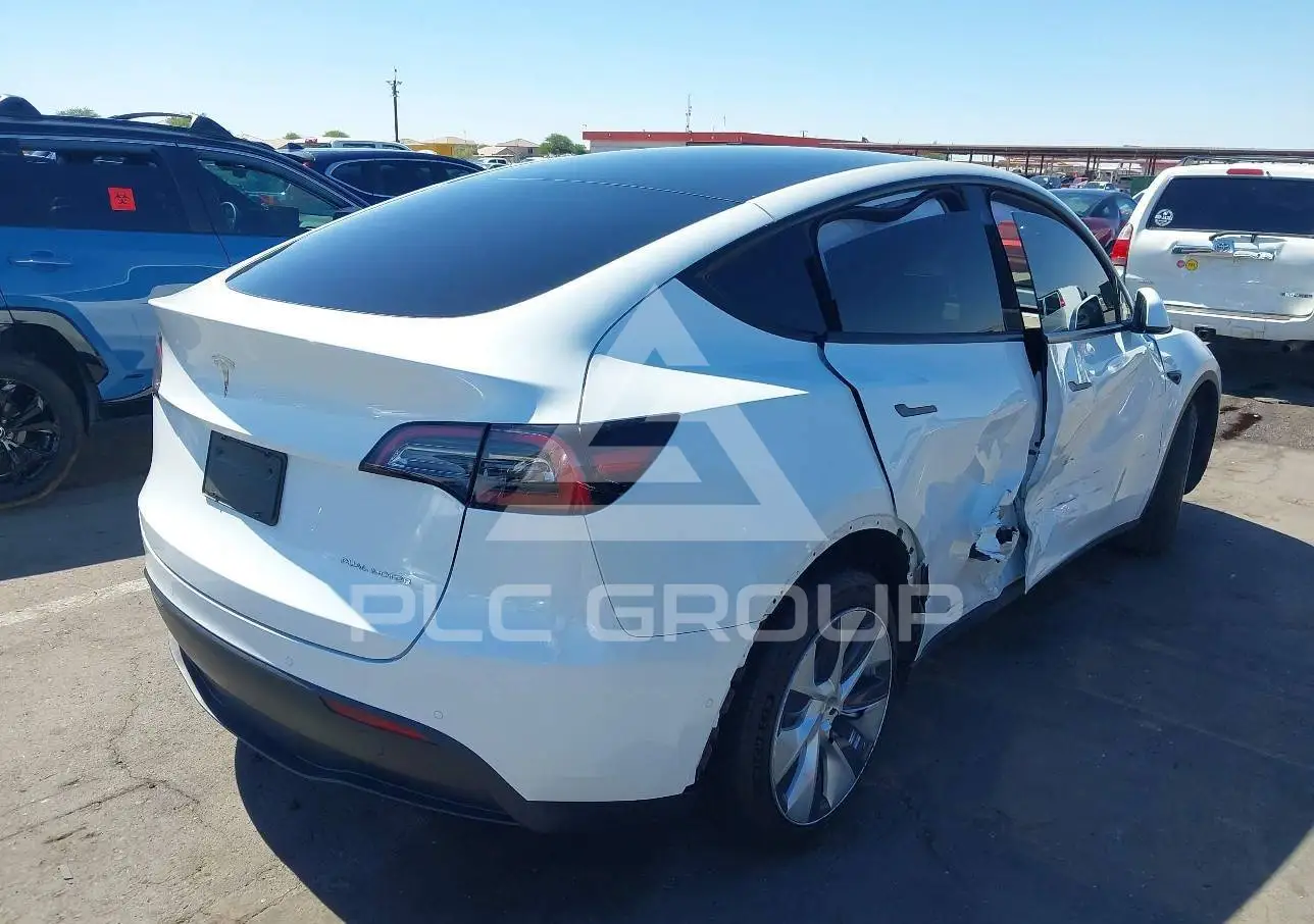 2022 Tesla Model Y VIN: 7SAYGDEE8NF449299 из США - PLC Group