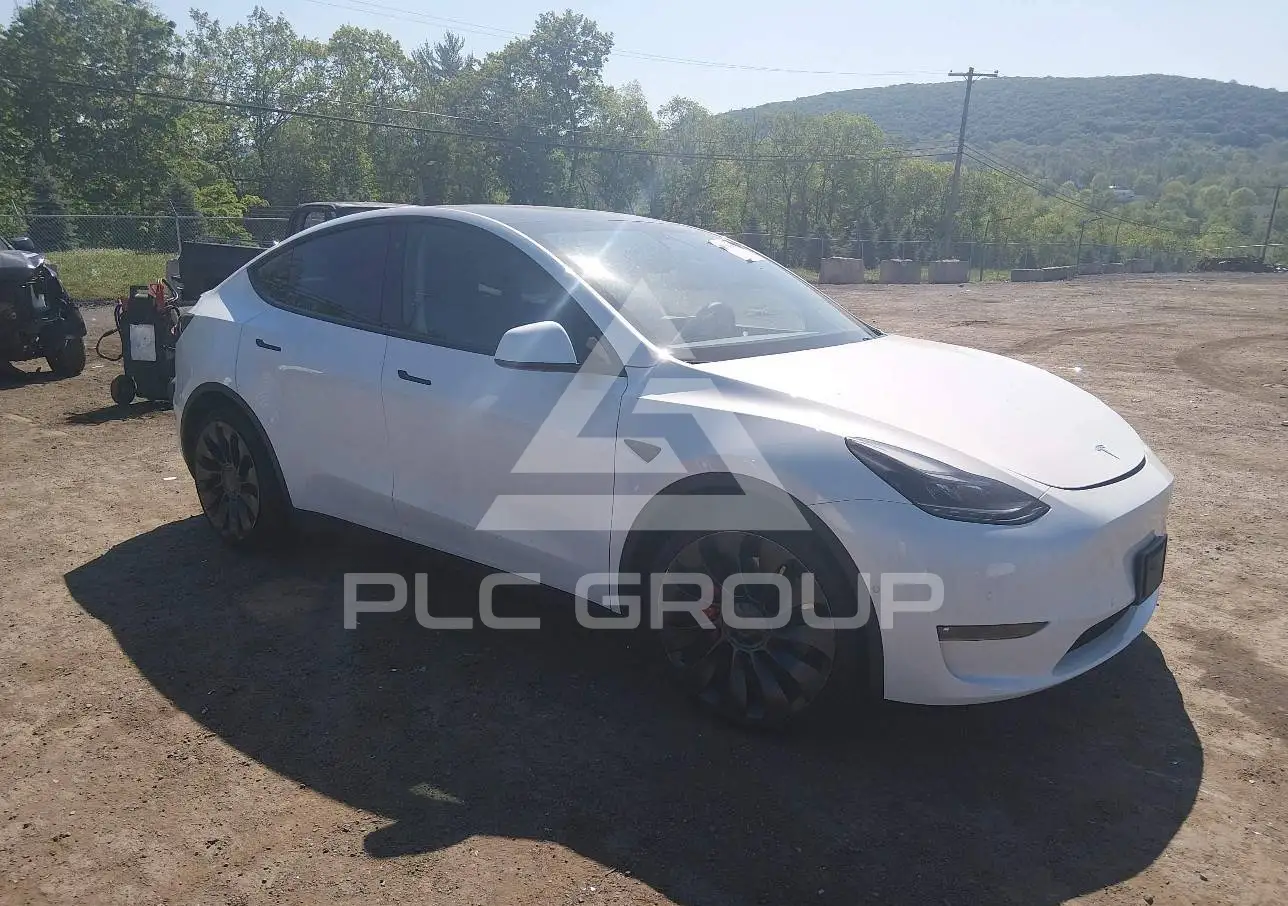 2022 Tesla Model Y VIN: 7SAYGDEFXNF535304 из США - PLC Group