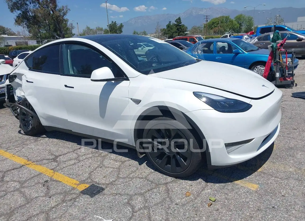2022 Tesla Model Y VIN: 7SAYGAEE6NF522782 из США - PLC Group