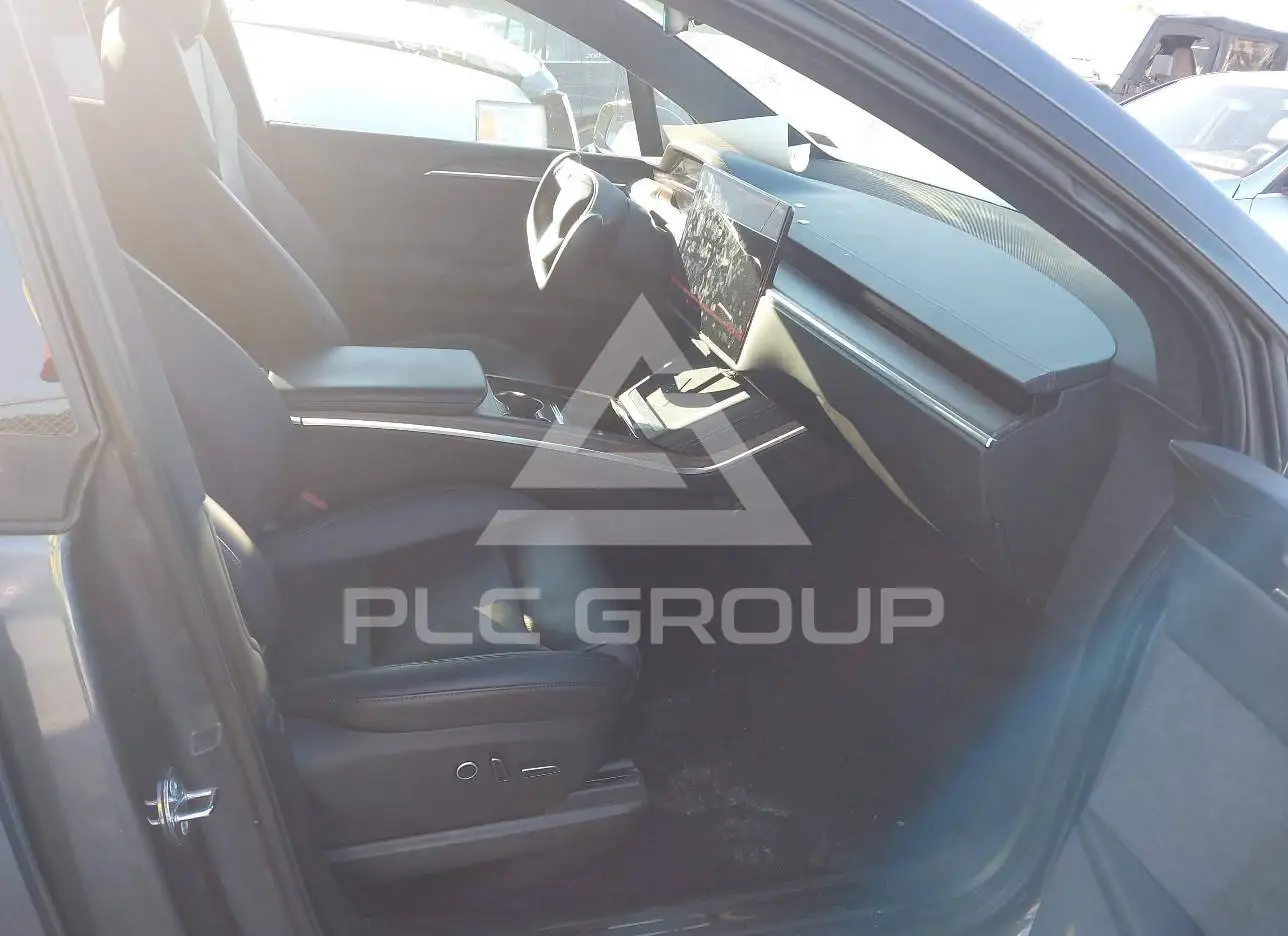 2022 Tesla Model X VIN: 7SAXCAE56NF359882 з США - PLC Group