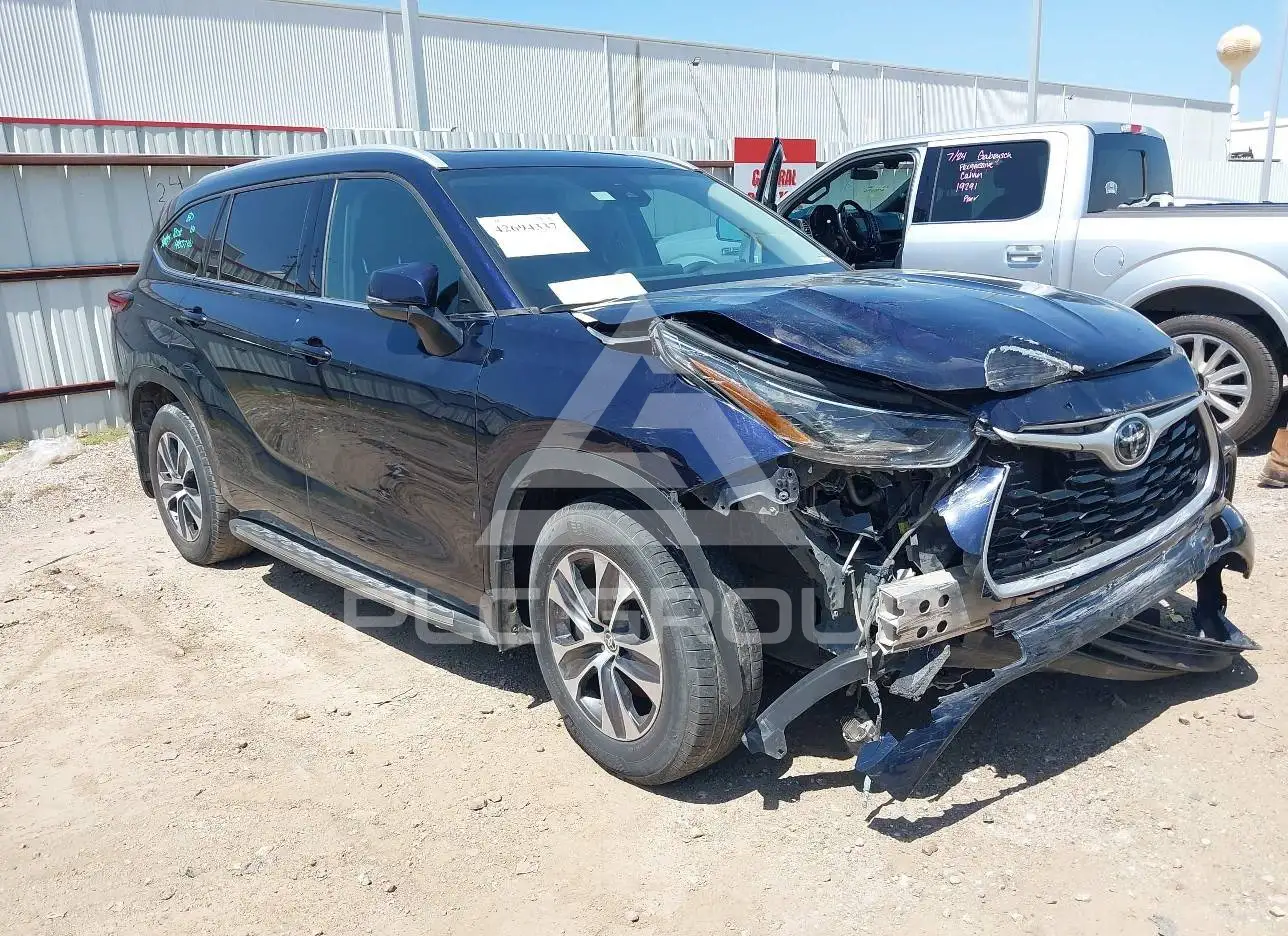 2022 Toyota Highlander VIN: 5TDGZRAH9NS143370 из США - PLC Group