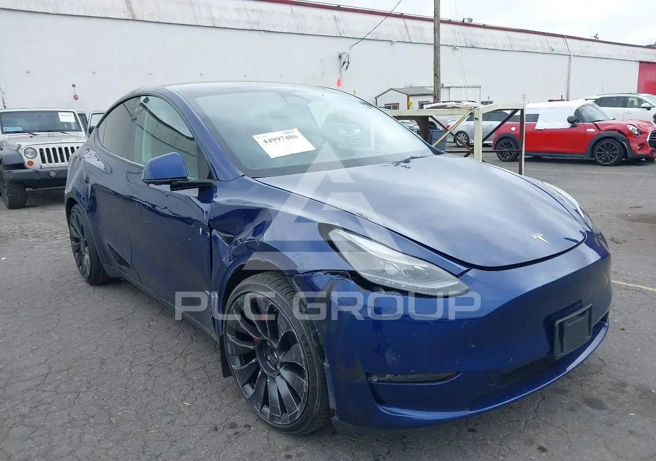 2023 Tesla Model Y VIN: 7SAYGDEF9PF664833 из США - PLC Group