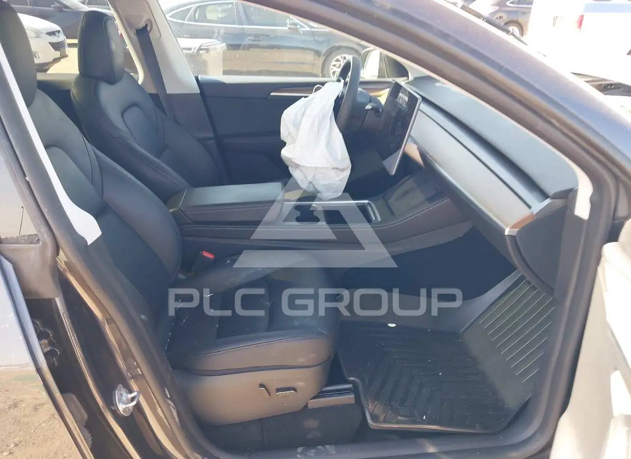2024 Tesla Model Y VIN: 7SAYGDED5RF101473 з США - PLC Group