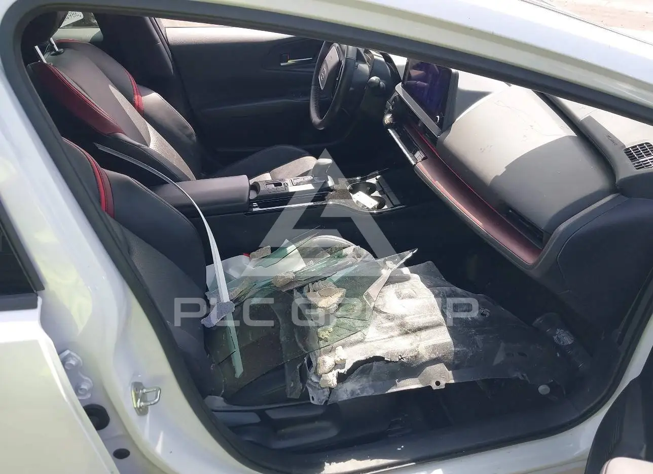 prez  取引進行ページ 2024 Toyota PRIUS VIN: JTDACACU7R3013520 из США - PLC Group