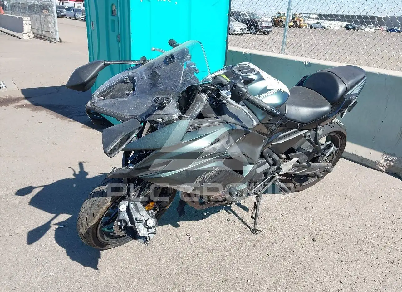 2025 Kawasaki EX650 VIN: ML5EXEP15SDAD6364 з США - PLC Group