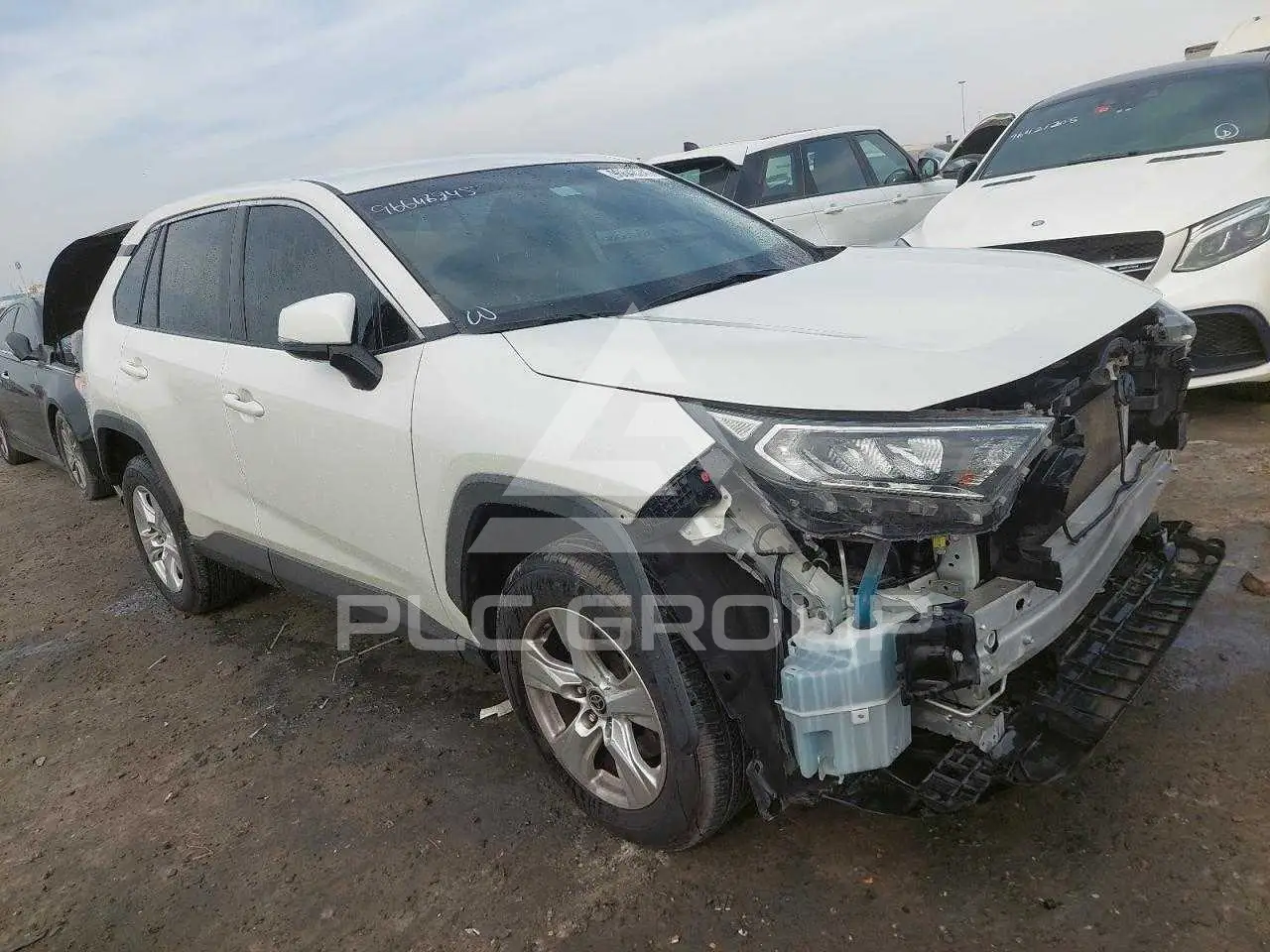Купить 2021 Toyota RAV4 VIN: JTDZ13FV9MD****** из ОАЭ (Дубаи) в