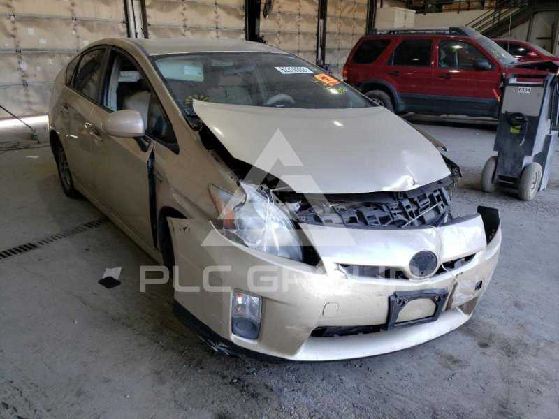 2011 Toyota PRIUS фото