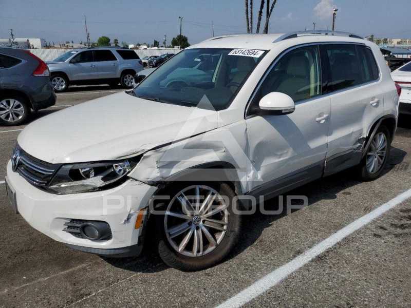 2012 Volkswagen Tiguan photo