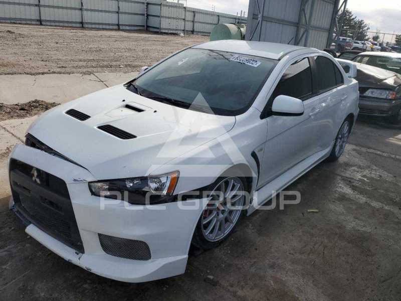 2013 Mitsubishi Evolution photo