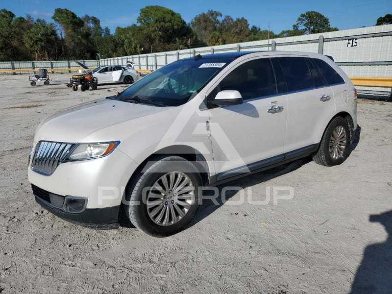 2013 Lincoln MKX photo