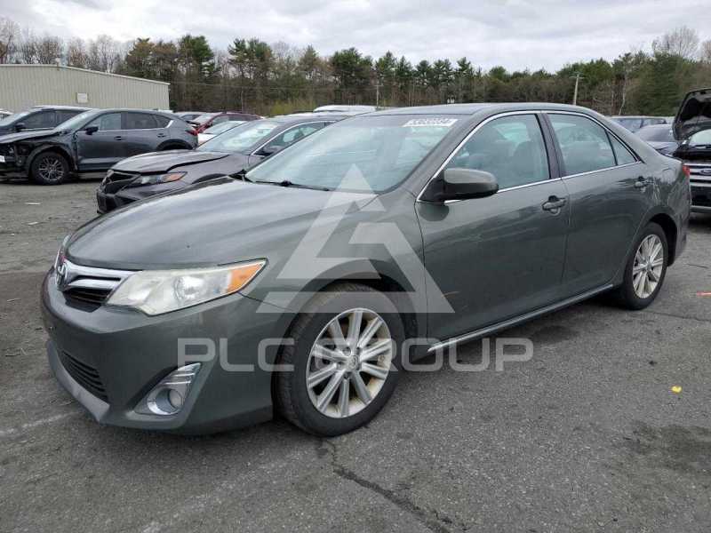2013 Toyota CAMRY фото