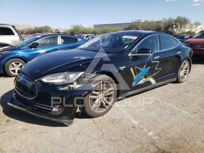 2014 Tesla Model S фото