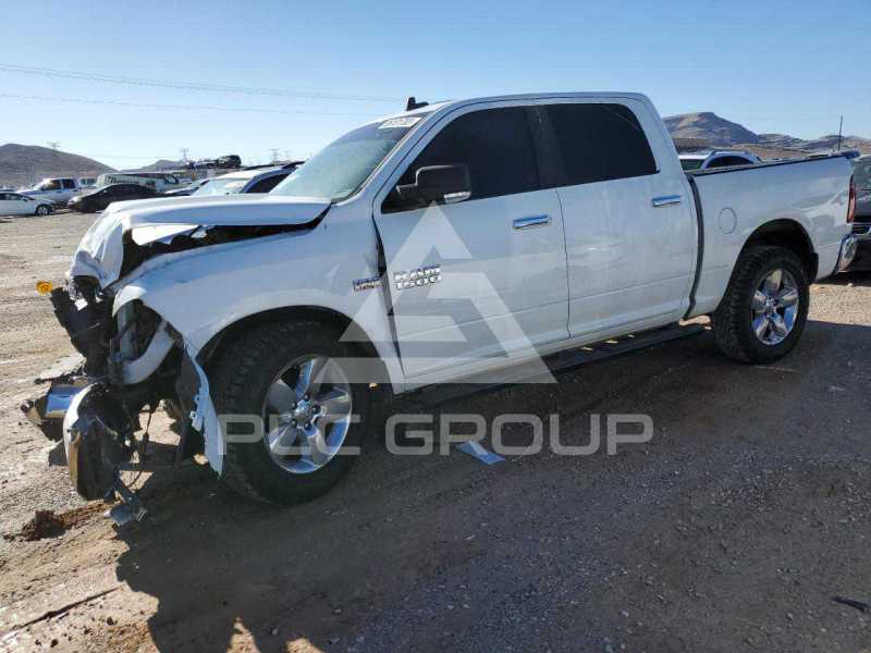 2016 RAM 1500 photo