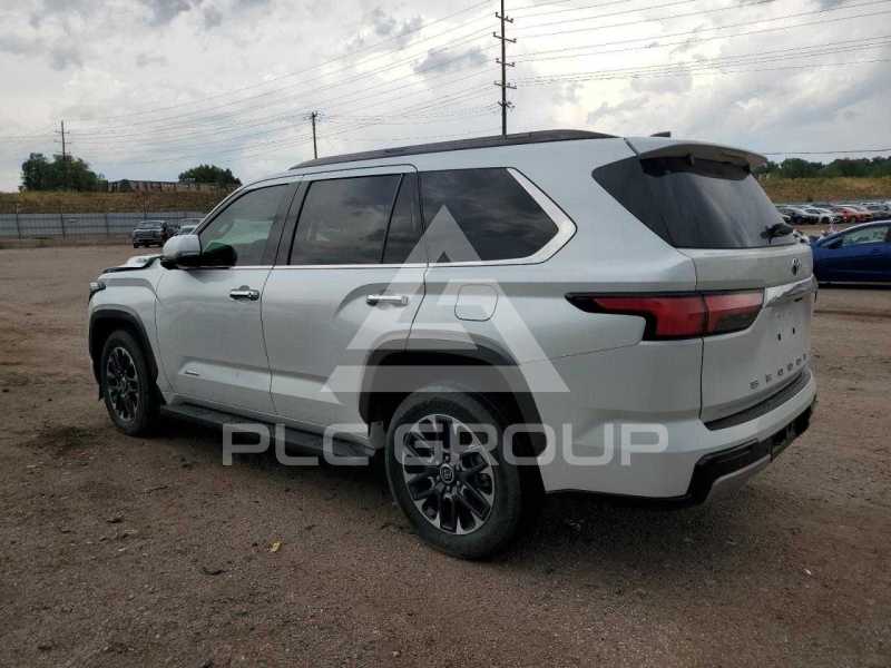 2023 Toyota SEQUOIA фото