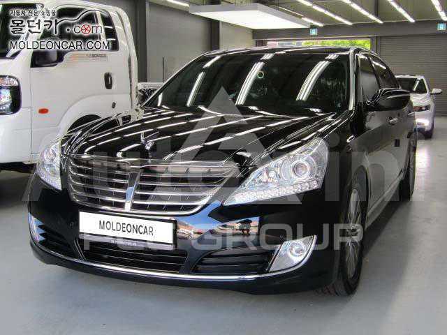 2013 Hyundai Equus