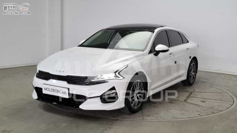 2022 KIA K5