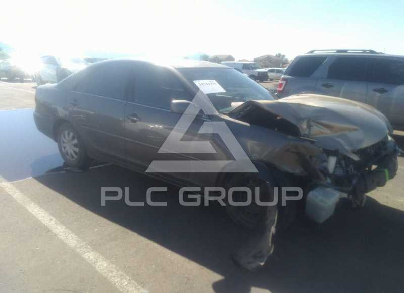 2004 Toyota CAMRY photo