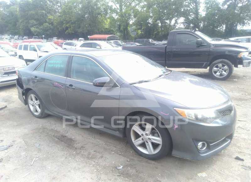2013 Toyota CAMRY photo