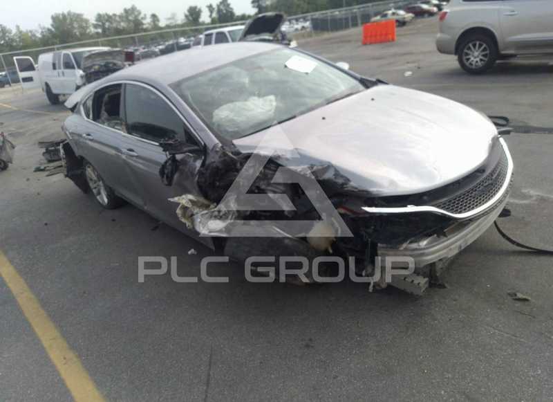 2015 Chrysler 200 photo