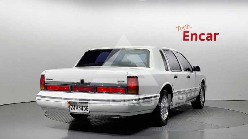 1997 Lincoln Town