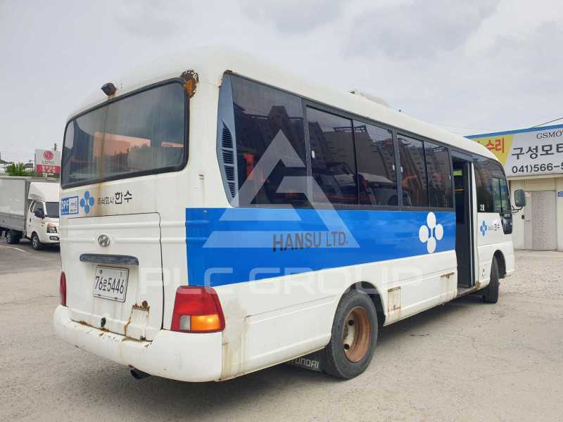 2006 Hyundai Country