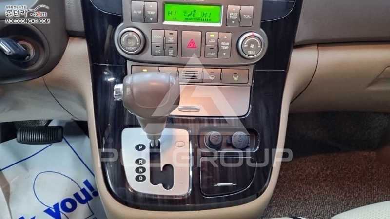 2011 KIA Carnival