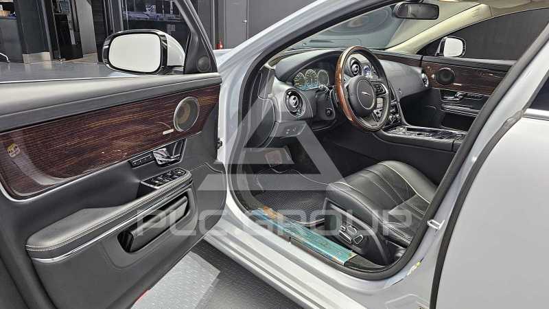 2012 Jaguar XJ
